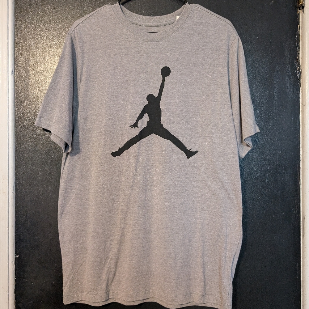 Jordan Tee Shirt Men's BNWT Gray Nike